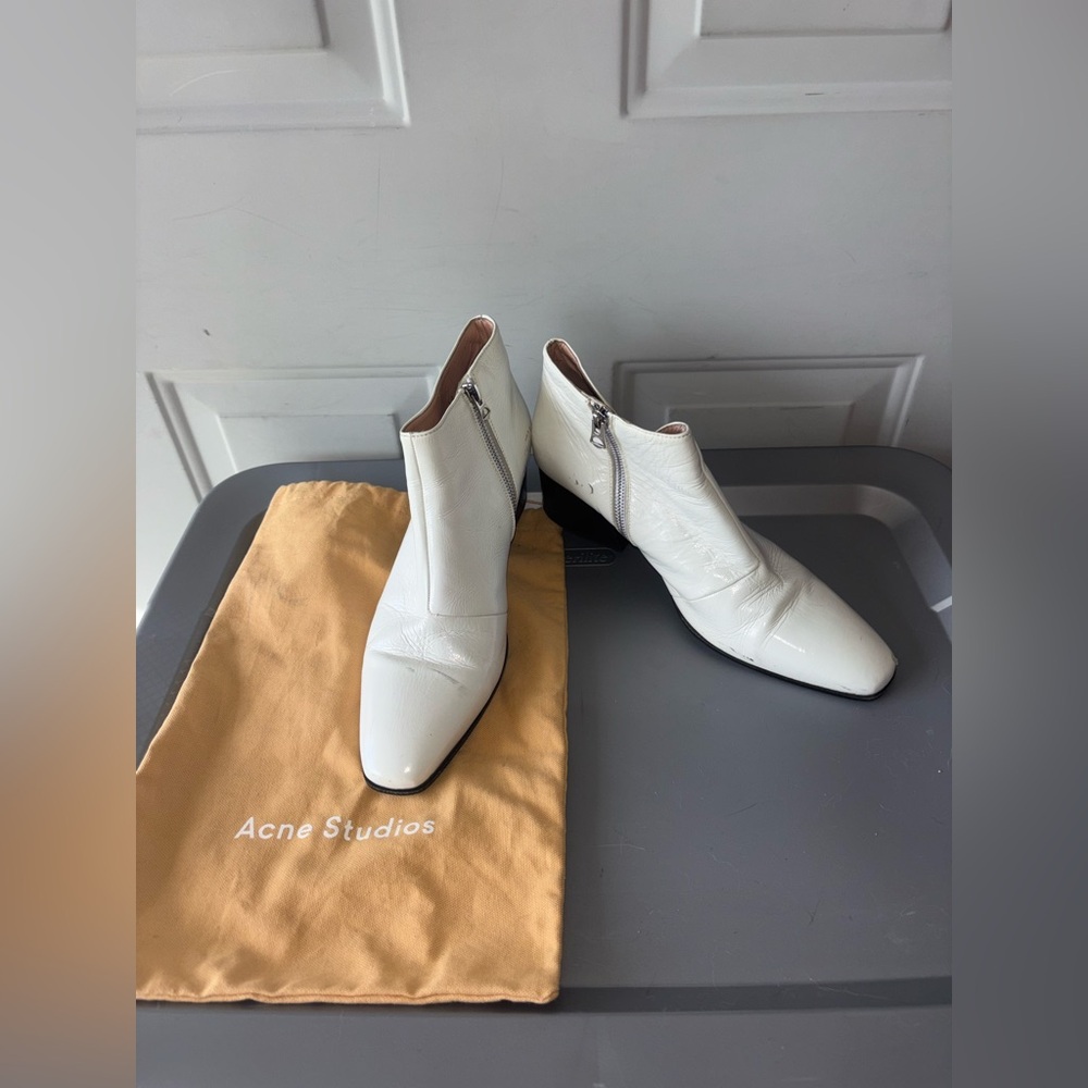 Acne Studios white leather block heel ankle boots size 38 EU 7.5 US